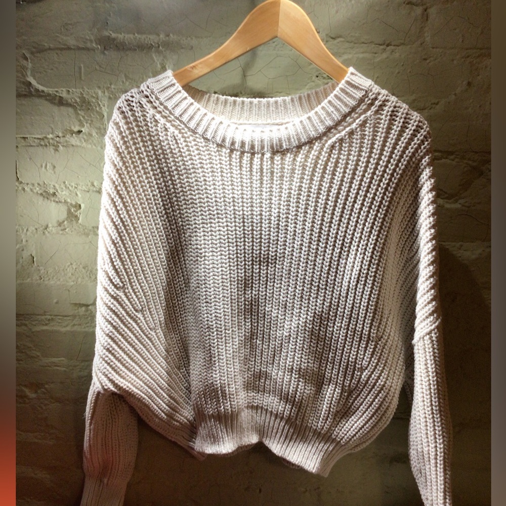 NEW! Banana Republic Cream Ribbed Crew Neck Sweater